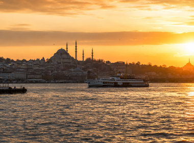 Istanbul Bosphorus at golden hour showing seasonal travel atmosphere in Turkey